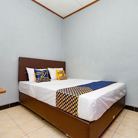 Spot On 2821 Griya Kawula Syariah Hotel Solo Kültér fotó