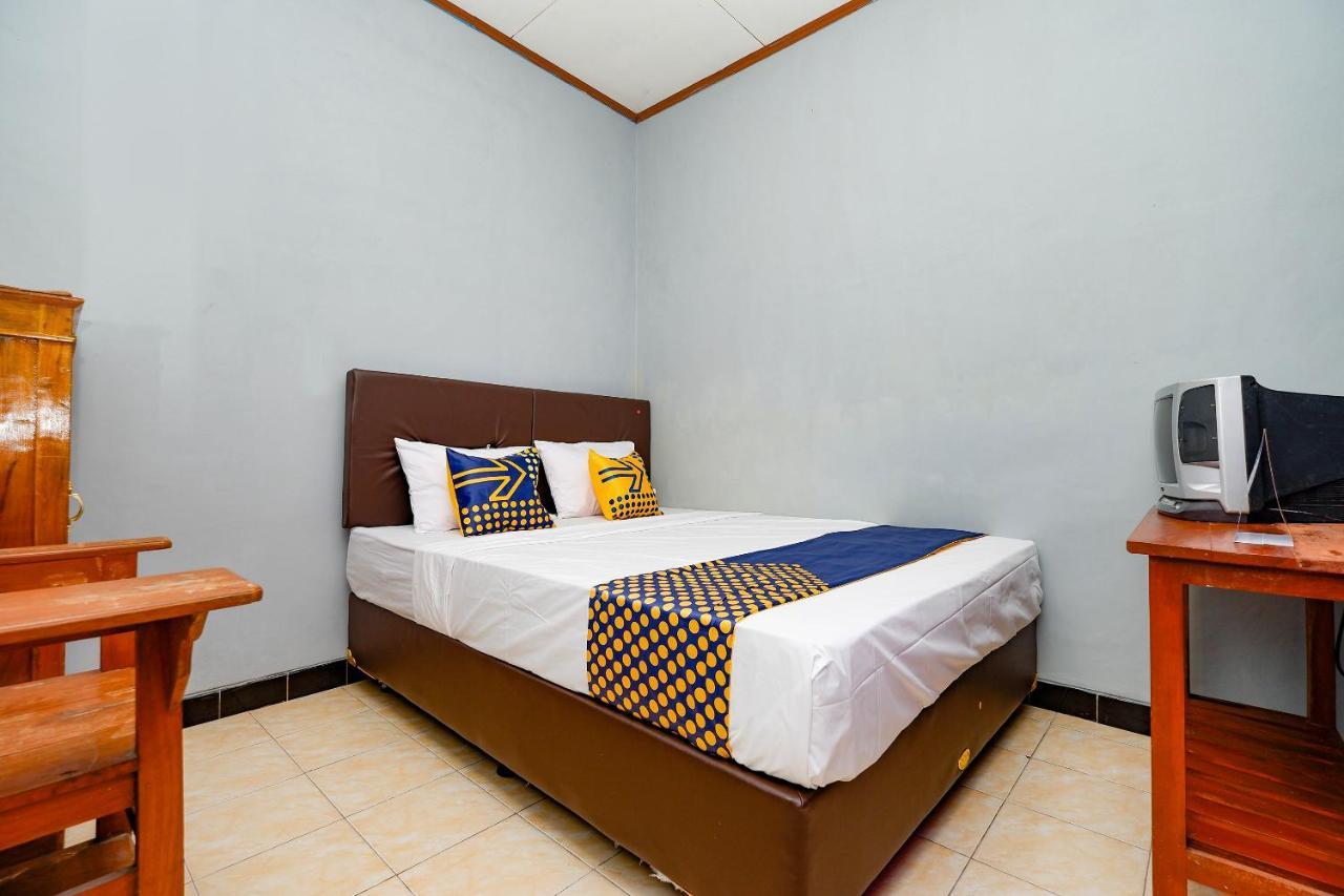 Spot On 2821 Griya Kawula Syariah Hotel Solo Kültér fotó