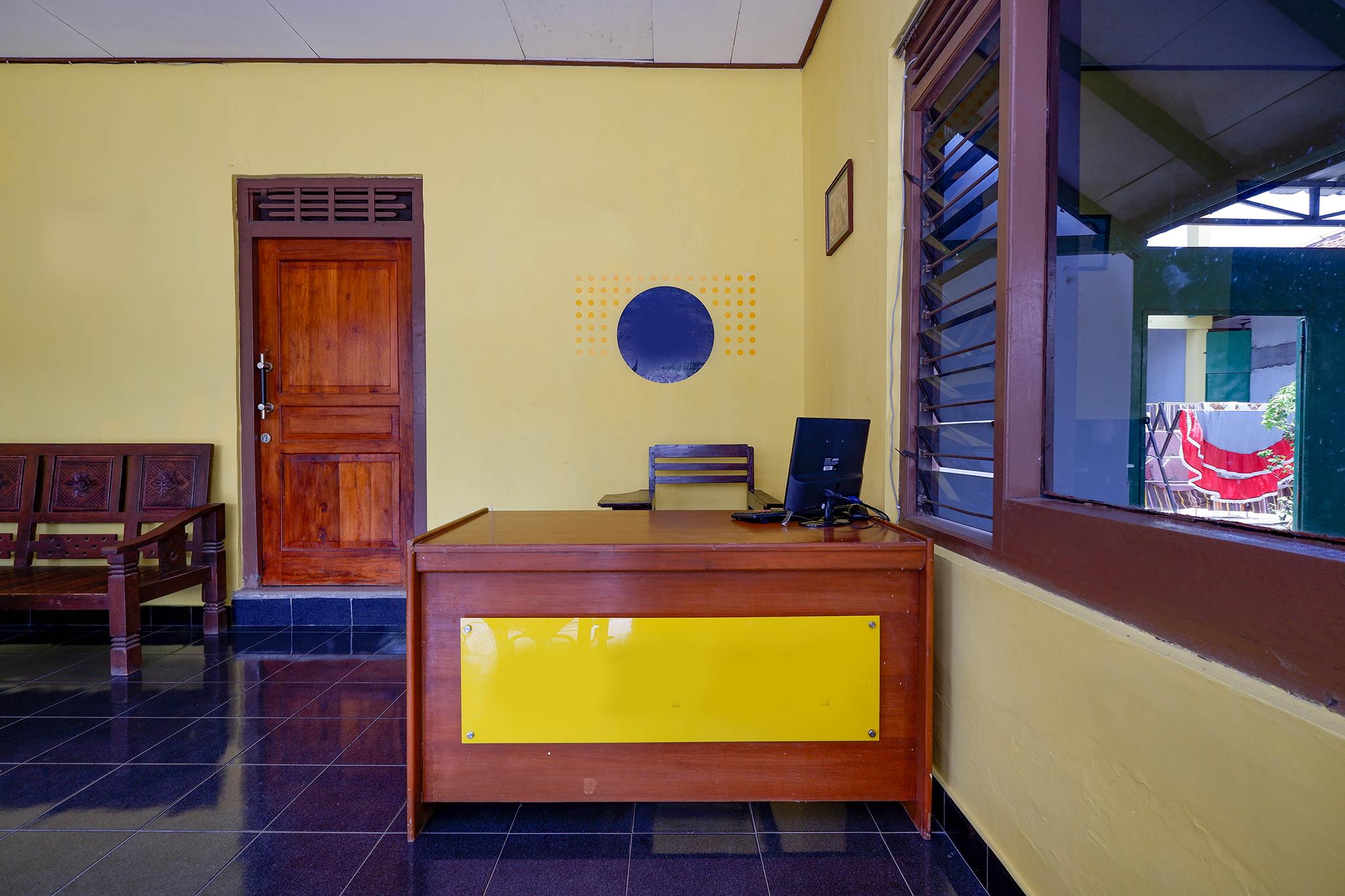 Spot On 2821 Griya Kawula Syariah Hotel Solo Kültér fotó