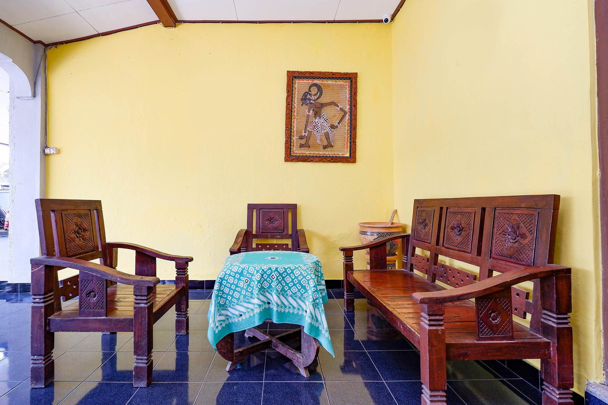 Spot On 2821 Griya Kawula Syariah Hotel Solo Kültér fotó